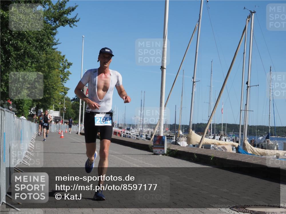 17.08.2025 - KN Förde Triathlon 2025 KatJ http://msf.ph/oto/8597177 17.08.2025 11:45:45 Laufen 264 meine-sportfotos.de