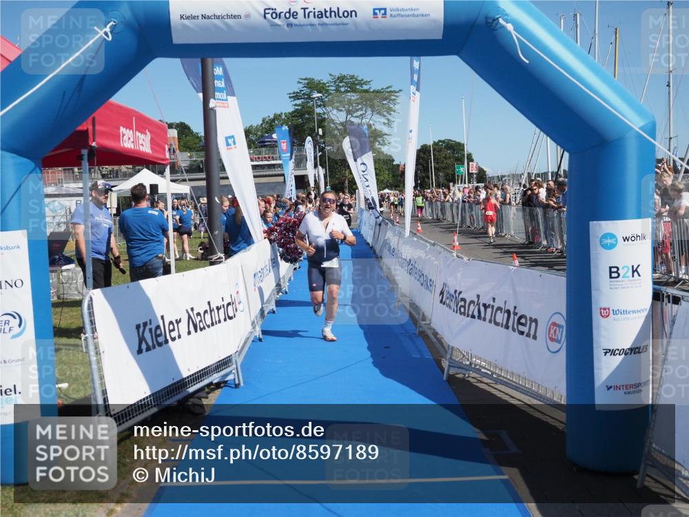 17.08.2025 - KN Förde Triathlon 2025 MichiJ http://msf.ph/oto/8597189 17.08.2025 12:07:34 Laufen 323 meine-sportfotos.de
