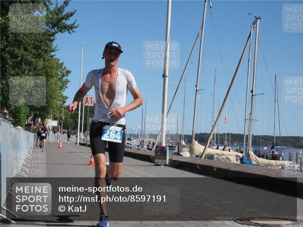 17.08.2025 - KN Förde Triathlon 2025 KatJ http://msf.ph/oto/8597191 17.08.2025 11:45:46 Laufen 264, 303 meine-sportfotos.de