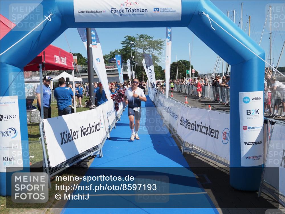17.08.2025 - KN Förde Triathlon 2025 MichiJ http://msf.ph/oto/8597193 17.08.2025 12:07:34 Laufen 323 meine-sportfotos.de