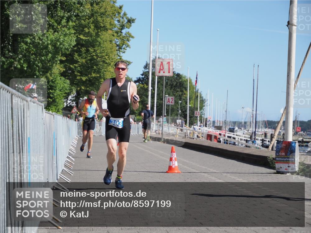 17.08.2025 - KN Förde Triathlon 2025 KatJ http://msf.ph/oto/8597199 17.08.2025 11:45:52 Laufen 303, 310 meine-sportfotos.de