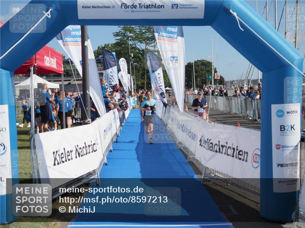17.08.2025 - KN Förde Triathlon 2025 MichiJ http://msf.ph/oto/8597213 17.08.2025 10:42:56 Laufen 211 meine-sportfotos.de