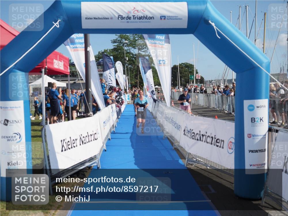 17.08.2025 - KN Förde Triathlon 2025 MichiJ http://msf.ph/oto/8597217 17.08.2025 10:42:56 Laufen 211 meine-sportfotos.de