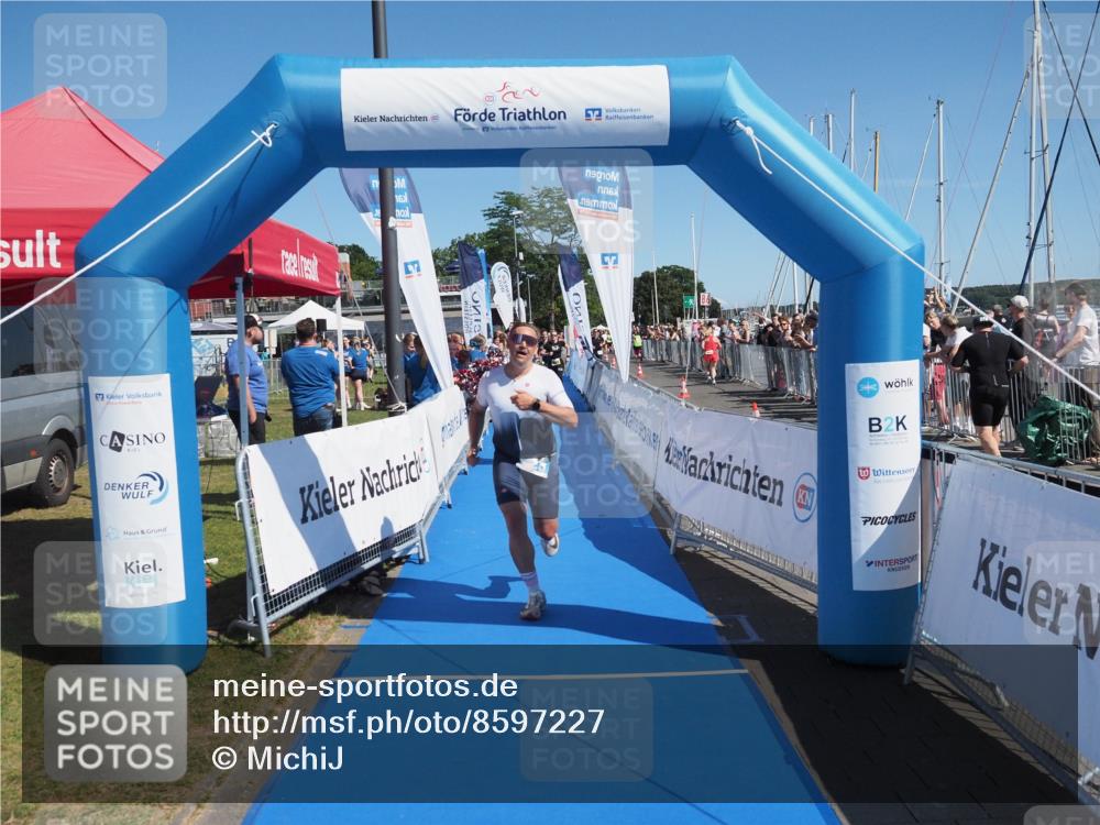 17.08.2025 - KN Förde Triathlon 2025 MichiJ http://msf.ph/oto/8597227 17.08.2025 12:07:35 Laufen 323 meine-sportfotos.de