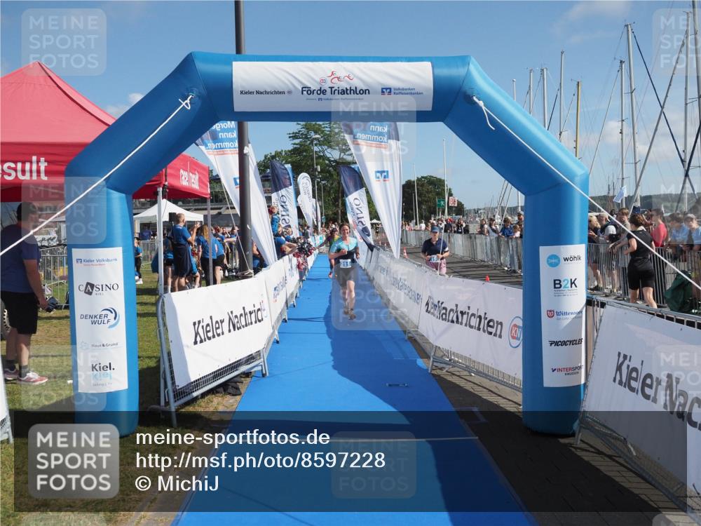17.08.2025 - KN Förde Triathlon 2025 MichiJ http://msf.ph/oto/8597228 17.08.2025 10:42:57 Laufen 211 meine-sportfotos.de