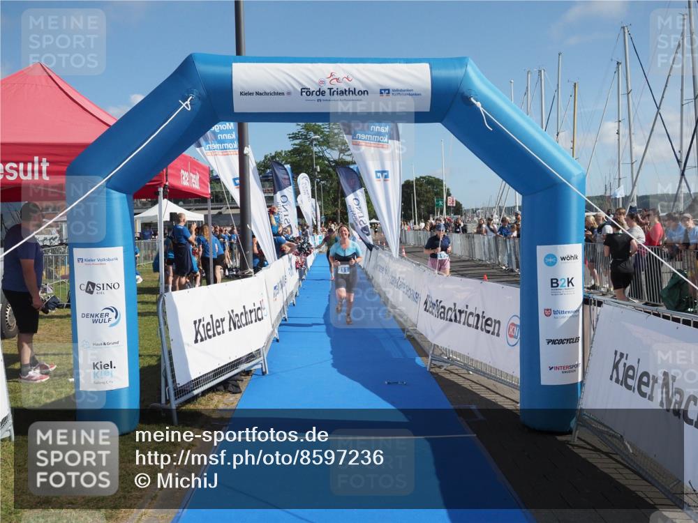 17.08.2025 - KN Förde Triathlon 2025 MichiJ http://msf.ph/oto/8597236 17.08.2025 10:42:57 Laufen 211 meine-sportfotos.de