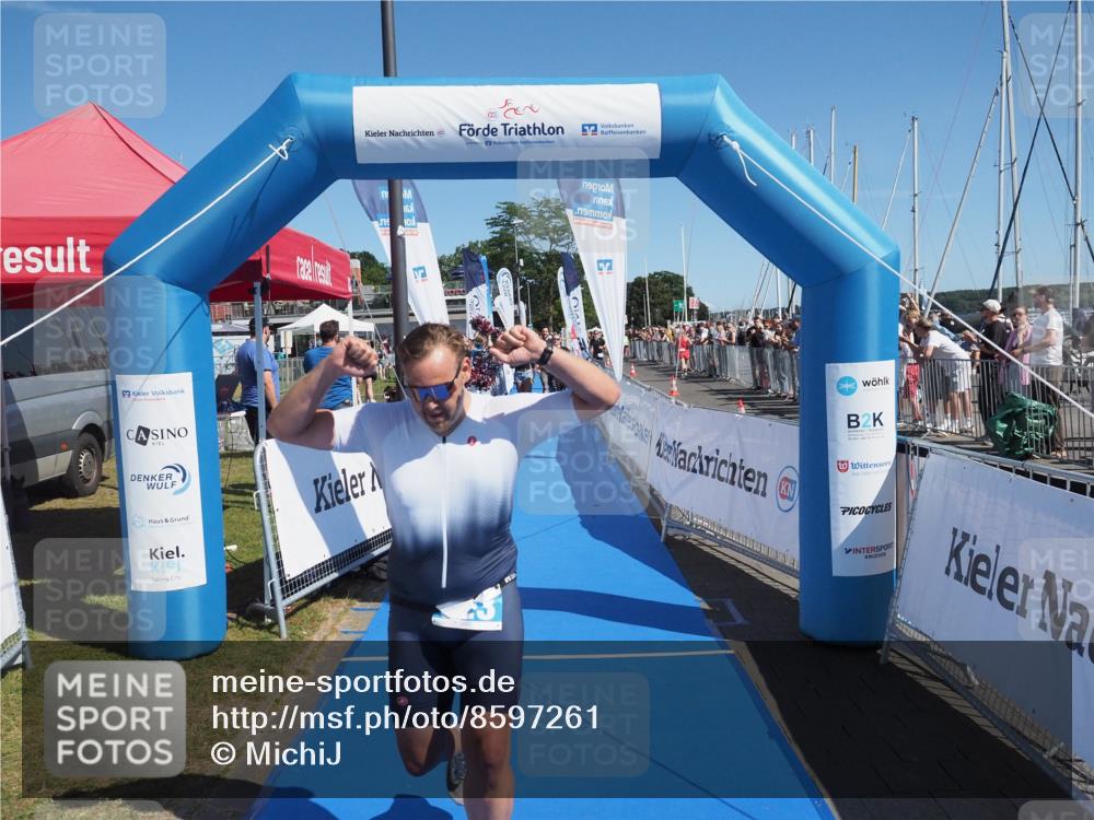 17.08.2025 - KN Förde Triathlon 2025 MichiJ http://msf.ph/oto/8597261 17.08.2025 12:07:37 Laufen 323, 633 meine-sportfotos.de