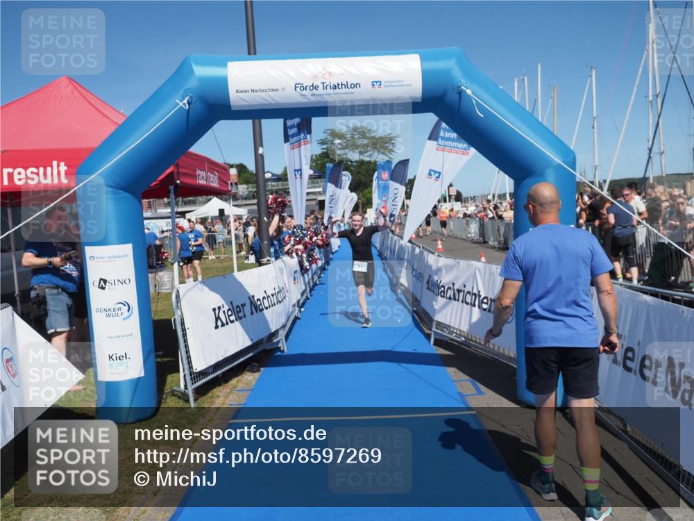 17.08.2025 - KN Förde Triathlon 2025 MichiJ http://msf.ph/oto/8597269 17.08.2025 13:59:22 Laufen 479, 490 meine-sportfotos.de