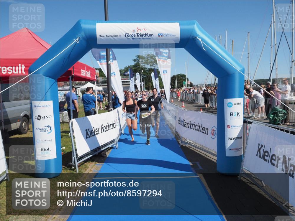 17.08.2025 - KN Förde Triathlon 2025 MichiJ http://msf.ph/oto/8597294 17.08.2025 12:07:39 Laufen 323, 633 meine-sportfotos.de