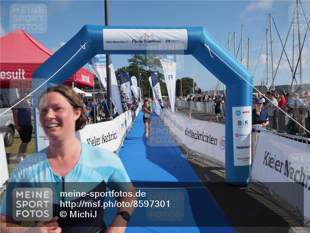 17.08.2025 - KN Förde Triathlon 2025 MichiJ http://msf.ph/oto/8597301 17.08.2025 10:43:01 Laufen 184, 211 meine-sportfotos.de
