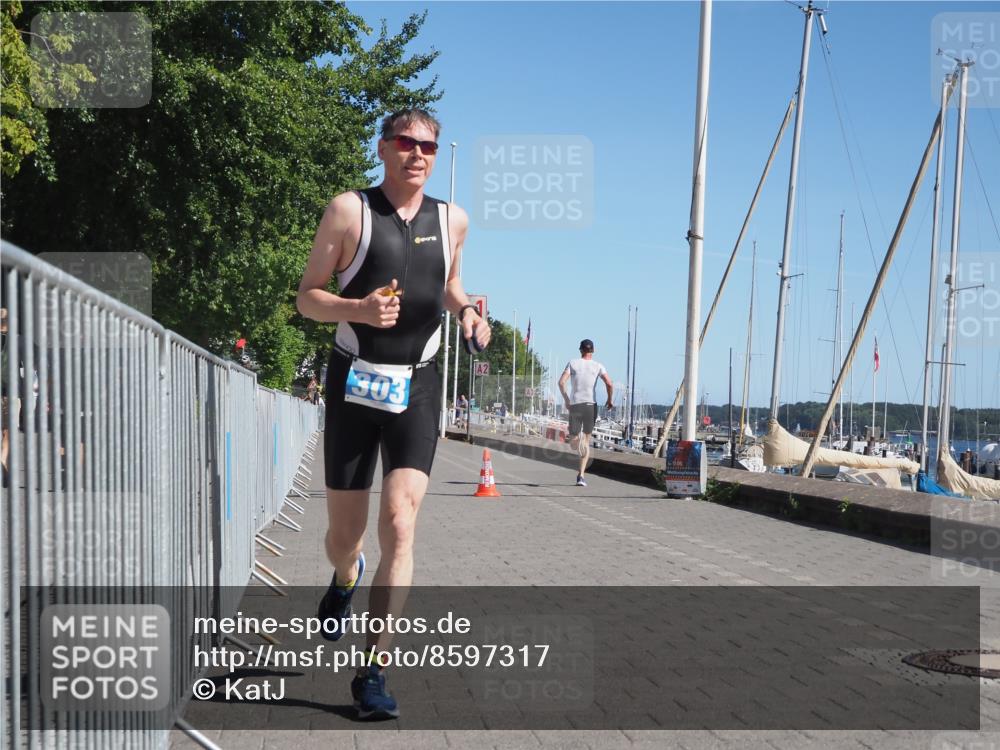 17.08.2025 - KN Förde Triathlon 2025 KatJ http://msf.ph/oto/8597317 17.08.2025 11:45:54 Laufen 303, 310 meine-sportfotos.de