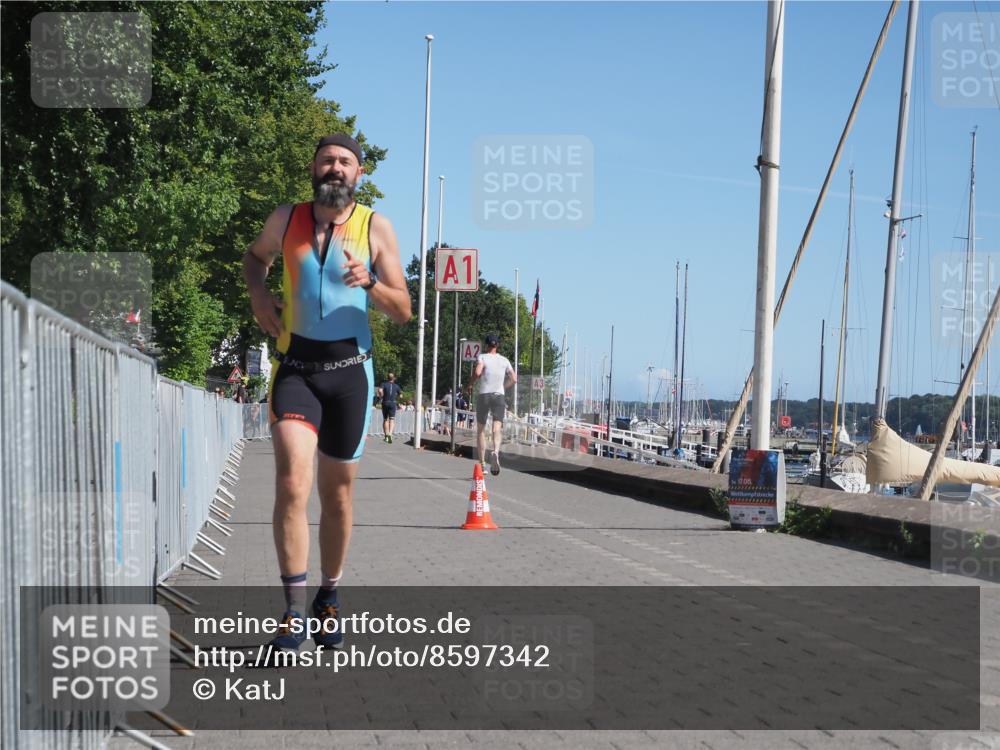 17.08.2025 - KN Förde Triathlon 2025 KatJ http://msf.ph/oto/8597342 17.08.2025 11:45:58 Laufen 303, 310 meine-sportfotos.de