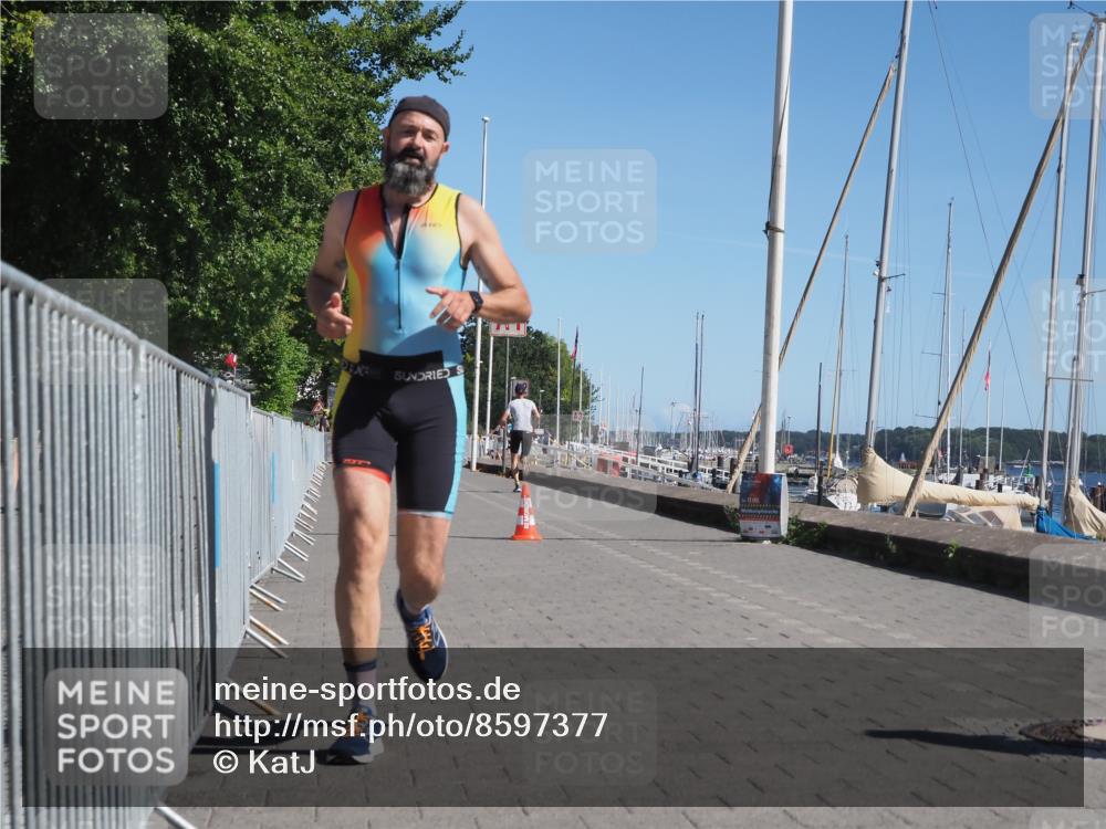 17.08.2025 - KN Förde Triathlon 2025 KatJ http://msf.ph/oto/8597377 17.08.2025 11:45:58 Laufen 303, 310 meine-sportfotos.de