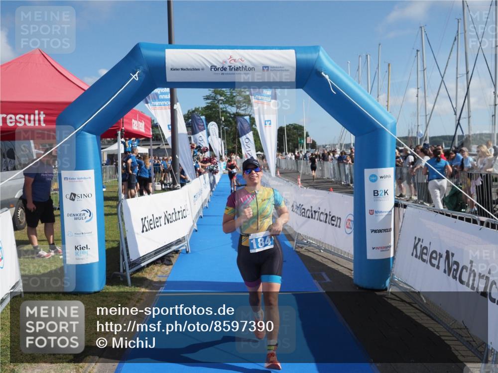 17.08.2025 - KN Förde Triathlon 2025 MichiJ http://msf.ph/oto/8597390 17.08.2025 10:43:04 Laufen 184, 211, 237 meine-sportfotos.de