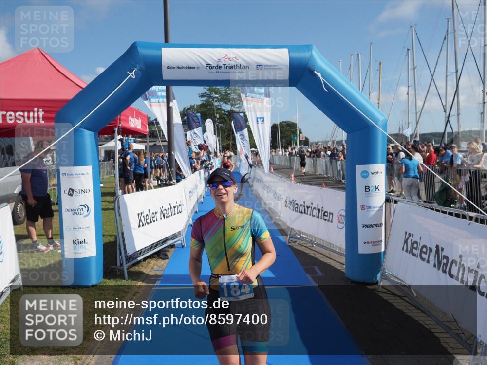 17.08.2025 - KN Förde Triathlon 2025 MichiJ http://msf.ph/oto/8597400 17.08.2025 10:43:04 Laufen 184, 211, 237 meine-sportfotos.de