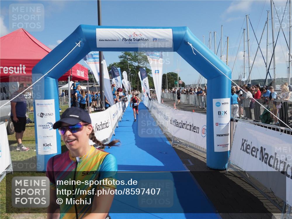 17.08.2025 - KN Förde Triathlon 2025 MichiJ http://msf.ph/oto/8597407 17.08.2025 10:43:05 Laufen 184, 237 meine-sportfotos.de