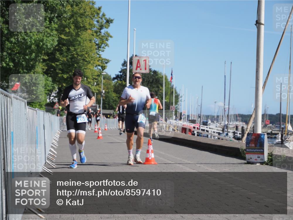 17.08.2025 - KN Förde Triathlon 2025 KatJ http://msf.ph/oto/8597410 17.08.2025 11:46:12 Laufen 269, 323 meine-sportfotos.de