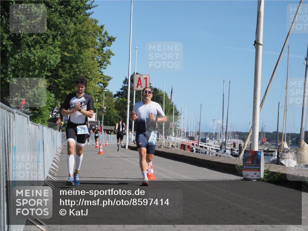17.08.2025 - KN Förde Triathlon 2025 KatJ http://msf.ph/oto/8597414 17.08.2025 11:46:13 Laufen 269, 323 meine-sportfotos.de