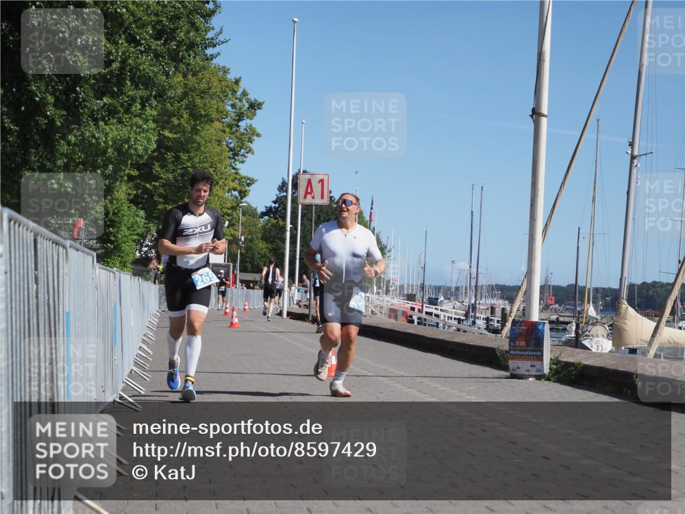 17.08.2025 - KN Förde Triathlon 2025 KatJ http://msf.ph/oto/8597429 17.08.2025 11:46:13 Laufen 269, 323 meine-sportfotos.de