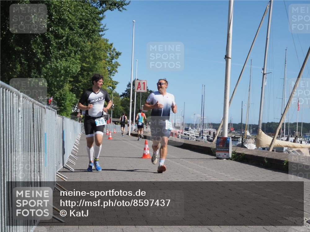 17.08.2025 - KN Förde Triathlon 2025 KatJ http://msf.ph/oto/8597437 17.08.2025 11:46:14 Laufen 269, 323 meine-sportfotos.de