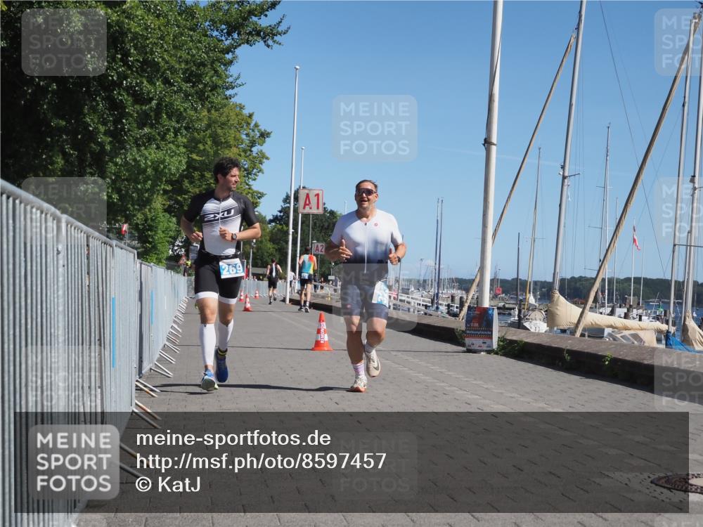 17.08.2025 - KN Förde Triathlon 2025 KatJ http://msf.ph/oto/8597457 17.08.2025 11:46:14 Laufen 269, 323 meine-sportfotos.de