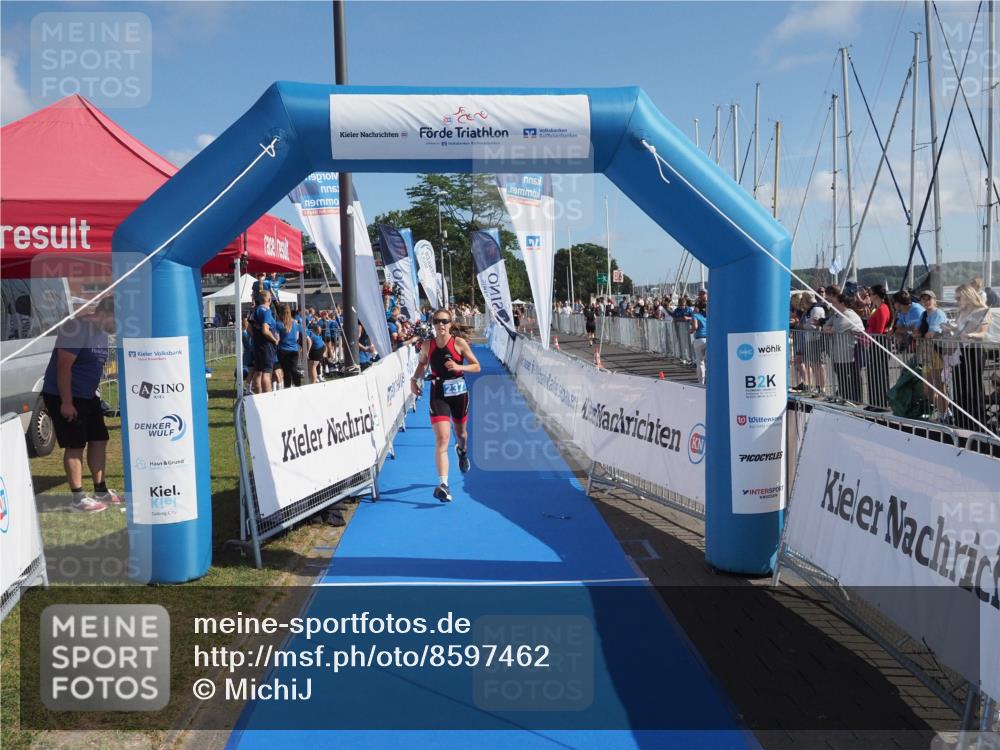 17.08.2025 - KN Förde Triathlon 2025 MichiJ http://msf.ph/oto/8597462 17.08.2025 10:43:07 Laufen 184, 237 meine-sportfotos.de