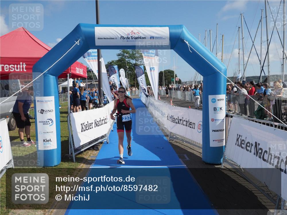 17.08.2025 - KN Förde Triathlon 2025 MichiJ http://msf.ph/oto/8597482 17.08.2025 10:43:08 Laufen 184, 237 meine-sportfotos.de