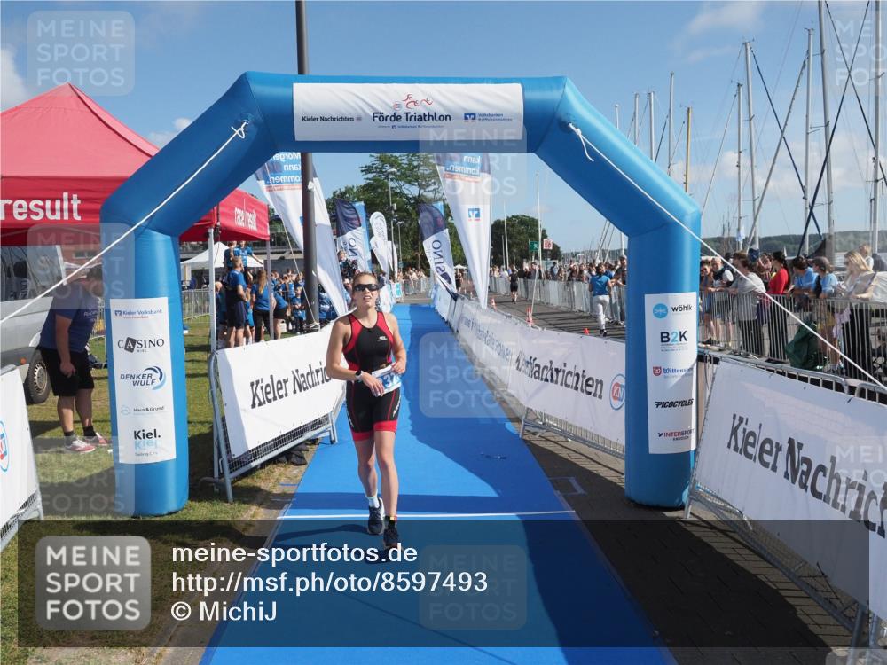 17.08.2025 - KN Förde Triathlon 2025 MichiJ http://msf.ph/oto/8597493 17.08.2025 10:43:08 Laufen 184, 237 meine-sportfotos.de