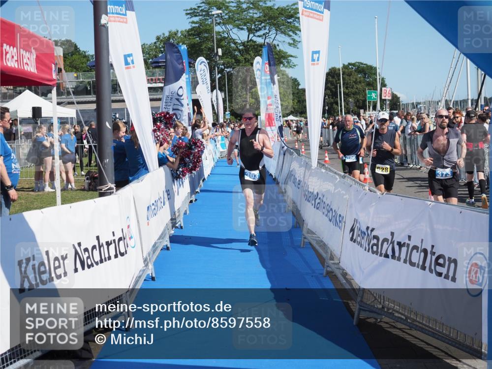 17.08.2025 - KN Förde Triathlon 2025 MichiJ http://msf.ph/oto/8597558 17.08.2025 12:08:01 Laufen 303 meine-sportfotos.de