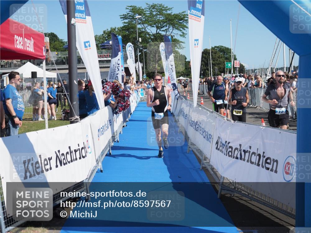 17.08.2025 - KN Förde Triathlon 2025 MichiJ http://msf.ph/oto/8597567 17.08.2025 12:08:01 Laufen 303 meine-sportfotos.de