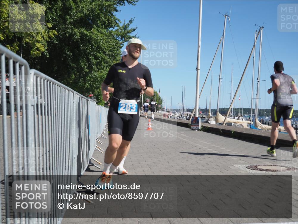 17.08.2025 - KN Förde Triathlon 2025 KatJ http://msf.ph/oto/8597707 17.08.2025 11:46:31 Laufen 265, 283 meine-sportfotos.de