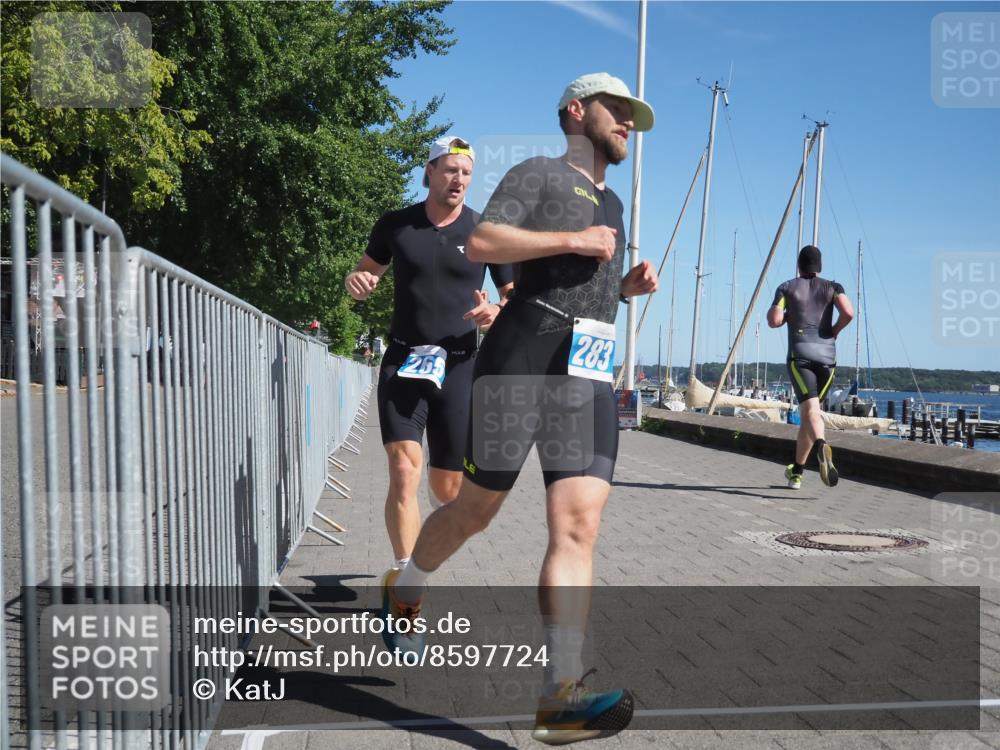 17.08.2025 - KN Förde Triathlon 2025 KatJ http://msf.ph/oto/8597724 17.08.2025 11:46:31 Laufen 265, 283 meine-sportfotos.de