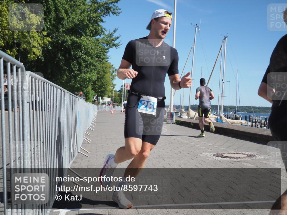17.08.2025 - KN Förde Triathlon 2025 KatJ http://msf.ph/oto/8597743 17.08.2025 11:46:32 Laufen 265, 283 meine-sportfotos.de