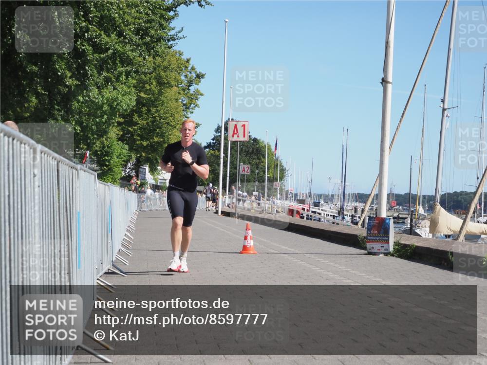 17.08.2025 - KN Förde Triathlon 2025 KatJ http://msf.ph/oto/8597777 17.08.2025 11:46:53 Laufen 270 meine-sportfotos.de
