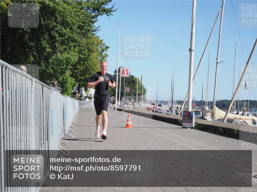 17.08.2025 - KN Förde Triathlon 2025 KatJ http://msf.ph/oto/8597791 17.08.2025 11:46:53 Laufen 270 meine-sportfotos.de