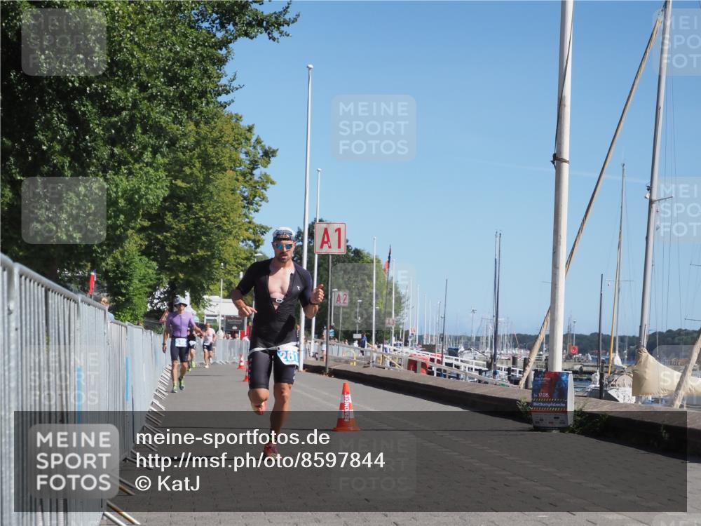 17.08.2025 - KN Förde Triathlon 2025 KatJ http://msf.ph/oto/8597844 17.08.2025 11:47:21 Laufen 261 meine-sportfotos.de