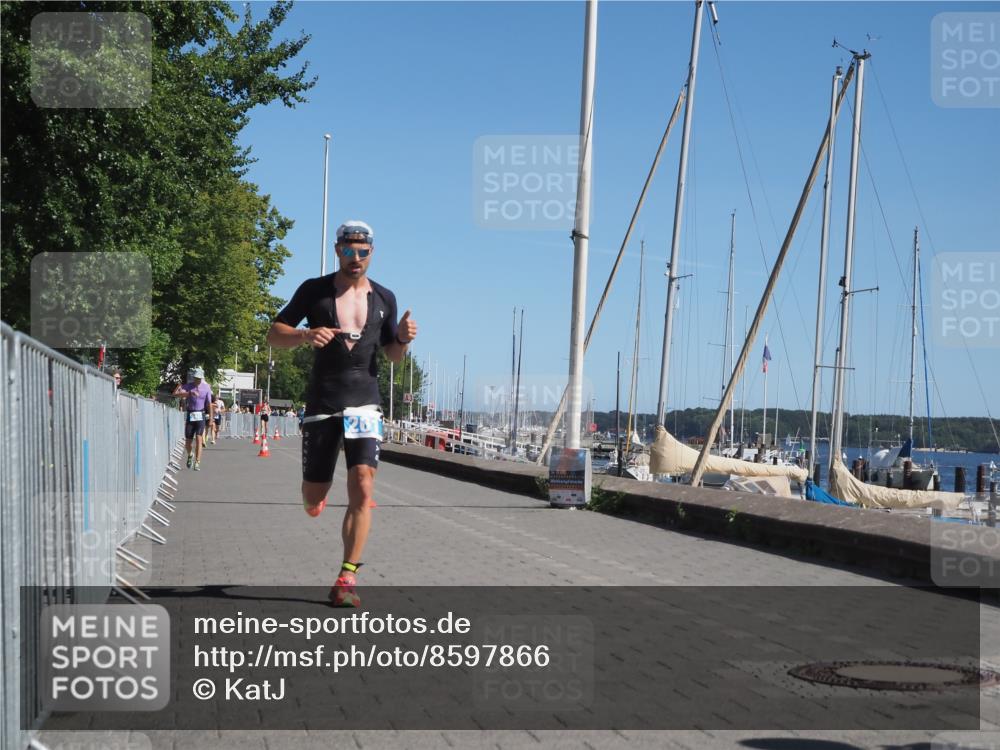 17.08.2025 - KN Förde Triathlon 2025 KatJ http://msf.ph/oto/8597866 17.08.2025 11:47:22 Laufen 261 meine-sportfotos.de