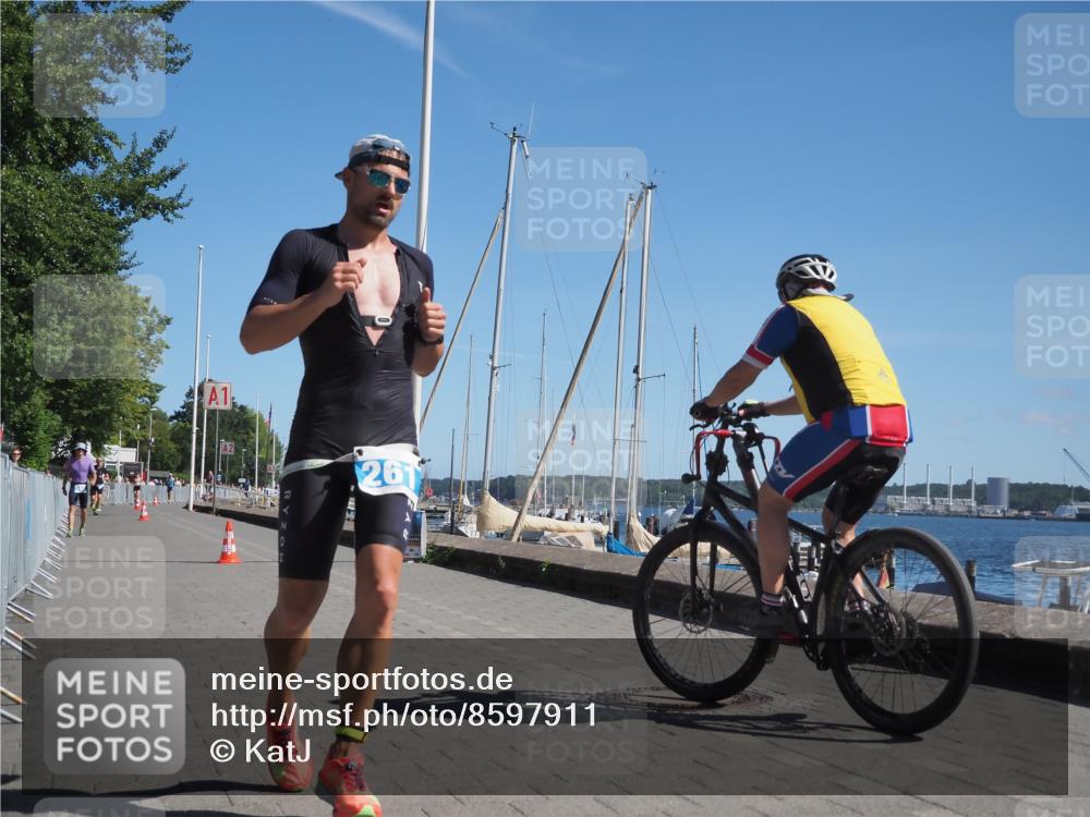 17.08.2025 - KN Förde Triathlon 2025 KatJ http://msf.ph/oto/8597911 17.08.2025 11:47:24 Laufen 261 meine-sportfotos.de