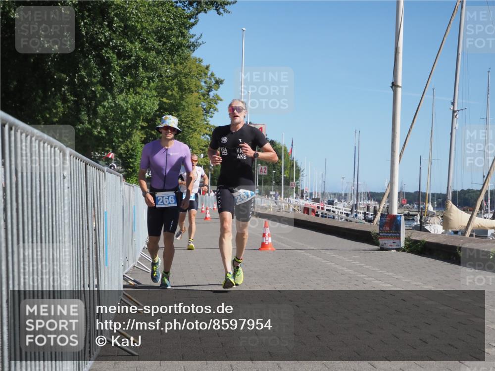17.08.2025 - KN Förde Triathlon 2025 KatJ http://msf.ph/oto/8597954 17.08.2025 11:47:35 Laufen 266, 267, 287 meine-sportfotos.de