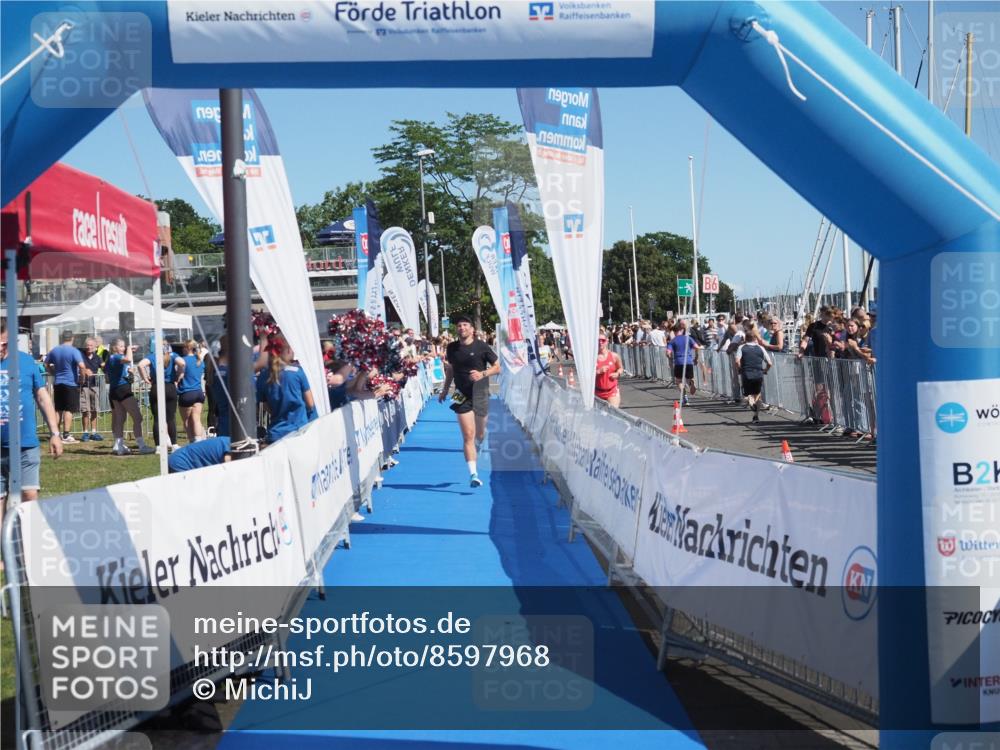 17.08.2025 - KN Förde Triathlon 2025 MichiJ http://msf.ph/oto/8597968 17.08.2025 12:10:30 Laufen 604 meine-sportfotos.de