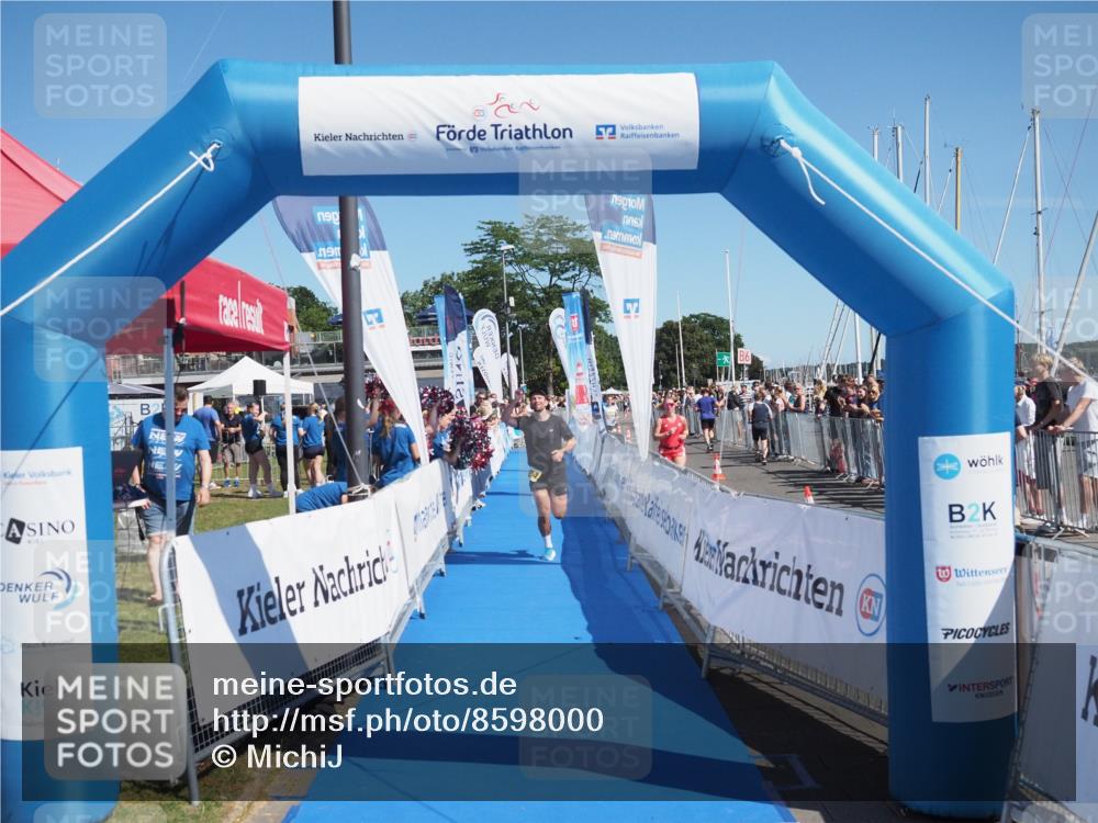 17.08.2025 - KN Förde Triathlon 2025 MichiJ http://msf.ph/oto/8598000 17.08.2025 12:10:31 Laufen 604 meine-sportfotos.de