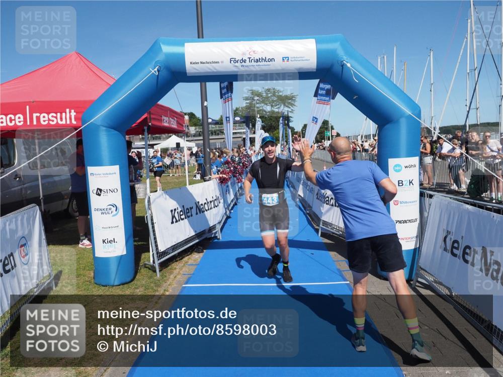 17.08.2025 - KN Förde Triathlon 2025 MichiJ http://msf.ph/oto/8598003 17.08.2025 14:00:03 Laufen 443 meine-sportfotos.de
