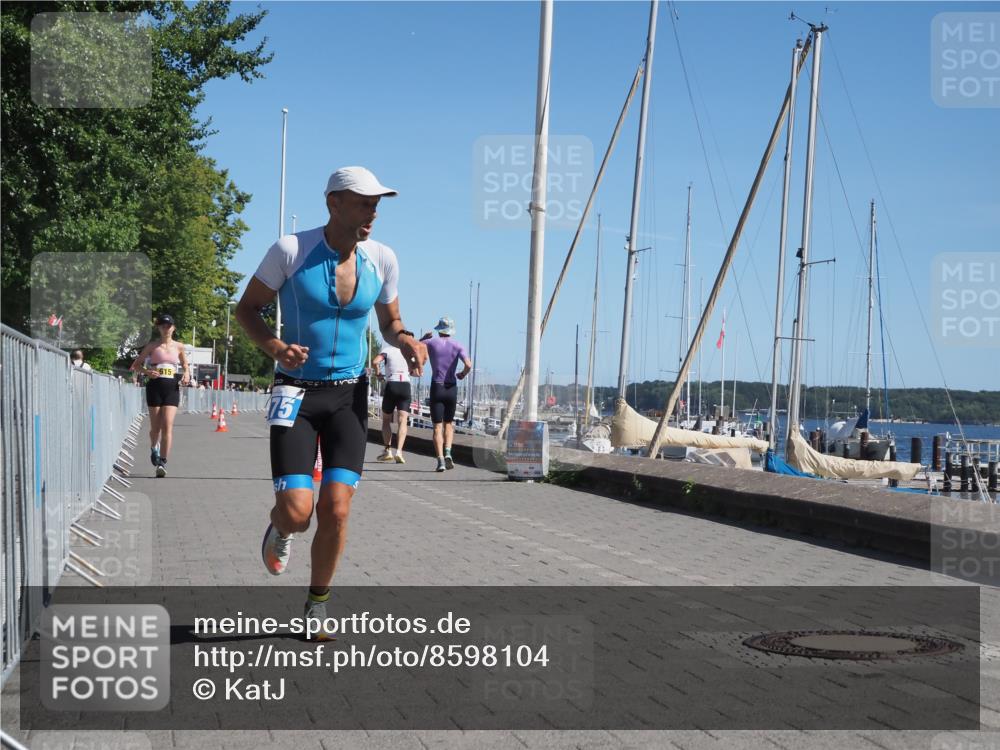 17.08.2025 - KN Förde Triathlon 2025 KatJ http://msf.ph/oto/8598104 17.08.2025 11:47:49 Laufen 275, 615 meine-sportfotos.de