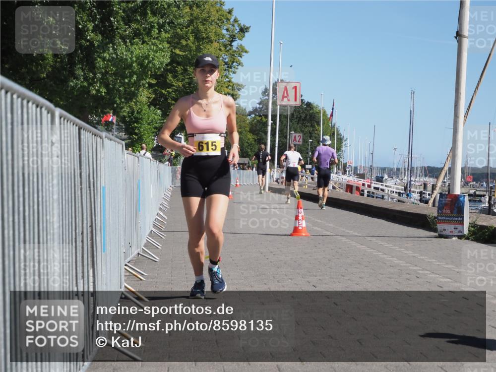 17.08.2025 - KN Förde Triathlon 2025 KatJ http://msf.ph/oto/8598135 17.08.2025 11:47:54 Laufen 615 meine-sportfotos.de
