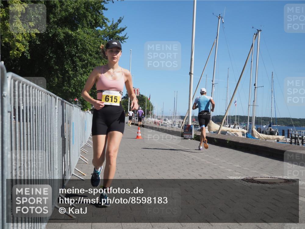17.08.2025 - KN Förde Triathlon 2025 KatJ http://msf.ph/oto/8598183 17.08.2025 11:47:55 Laufen 615 meine-sportfotos.de