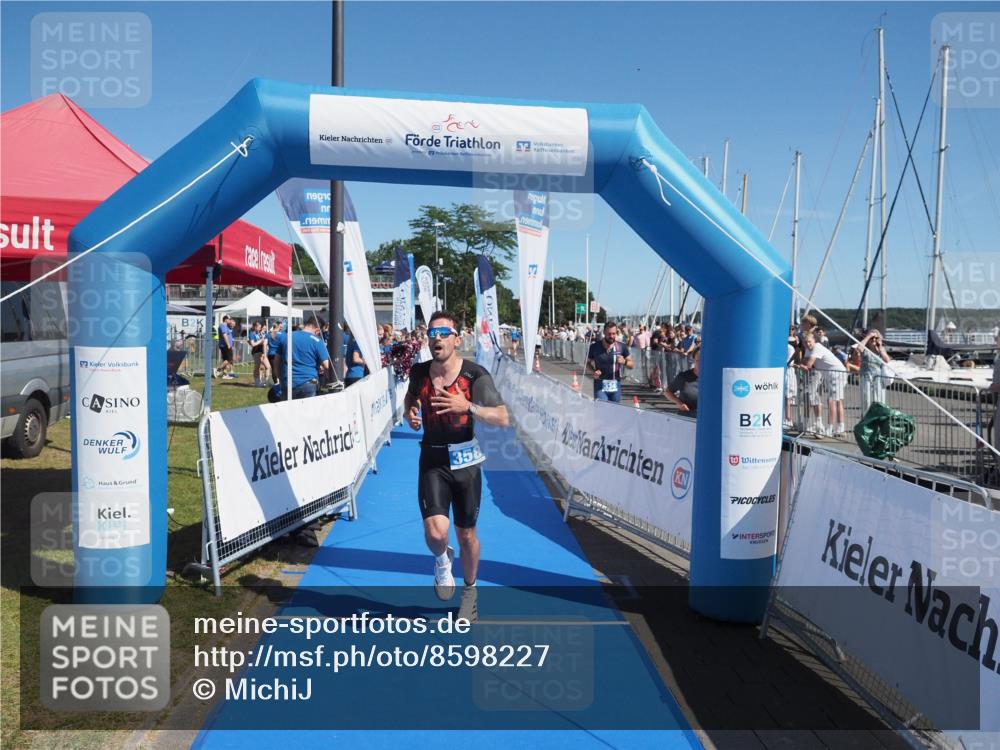 17.08.2025 - KN Förde Triathlon 2025 MichiJ http://msf.ph/oto/8598227 17.08.2025 12:11:34 Laufen 358 meine-sportfotos.de