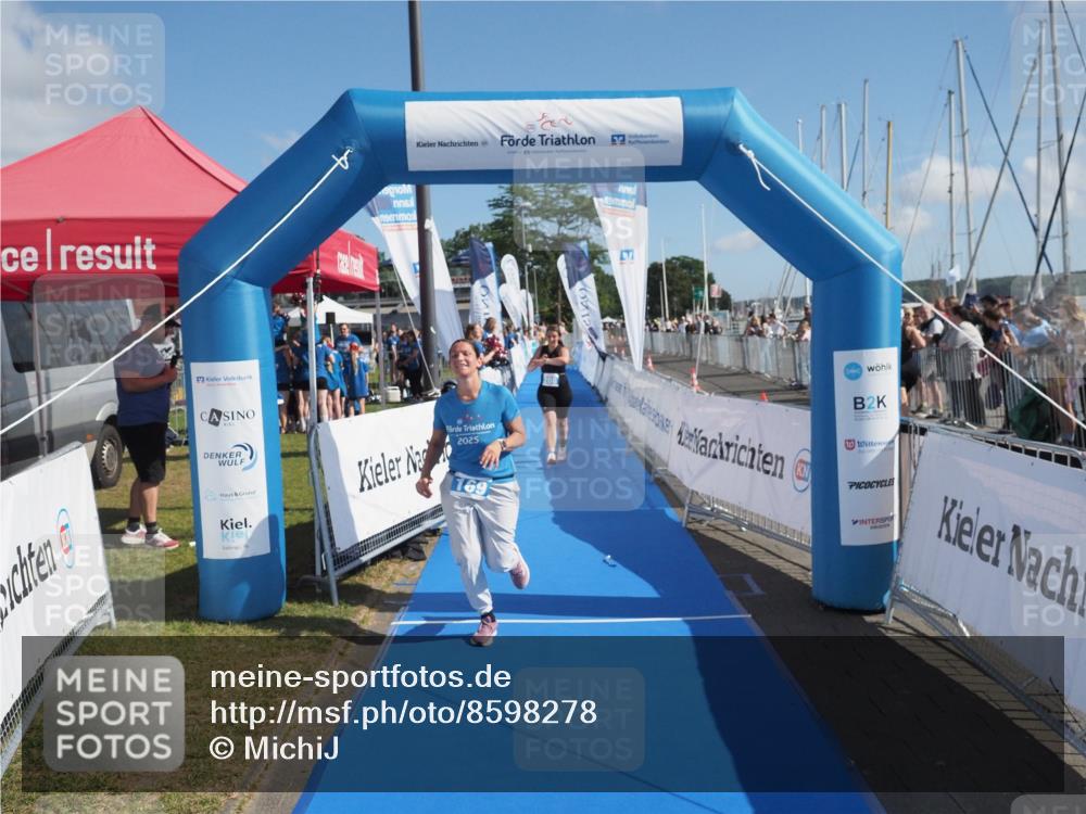 17.08.2025 - KN Förde Triathlon 2025 MichiJ http://msf.ph/oto/8598278 17.08.2025 10:45:46 Laufen 169, 208 meine-sportfotos.de