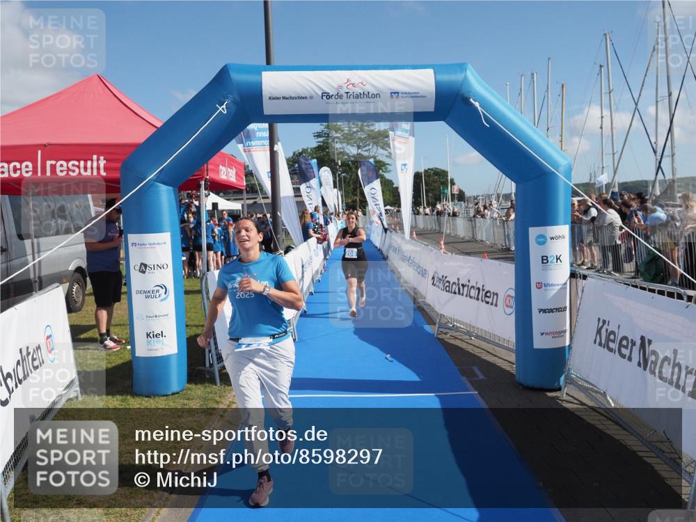 17.08.2025 - KN Förde Triathlon 2025 MichiJ http://msf.ph/oto/8598297 17.08.2025 10:45:46 Laufen 169, 208 meine-sportfotos.de