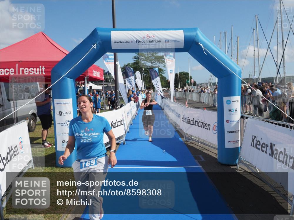 17.08.2025 - KN Förde Triathlon 2025 MichiJ http://msf.ph/oto/8598308 17.08.2025 10:45:47 Laufen 169, 208 meine-sportfotos.de