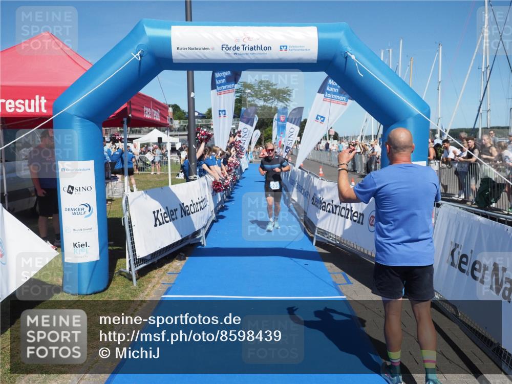 17.08.2025 - KN Förde Triathlon 2025 MichiJ http://msf.ph/oto/8598439 17.08.2025 14:01:04 Laufen 505, 522 meine-sportfotos.de